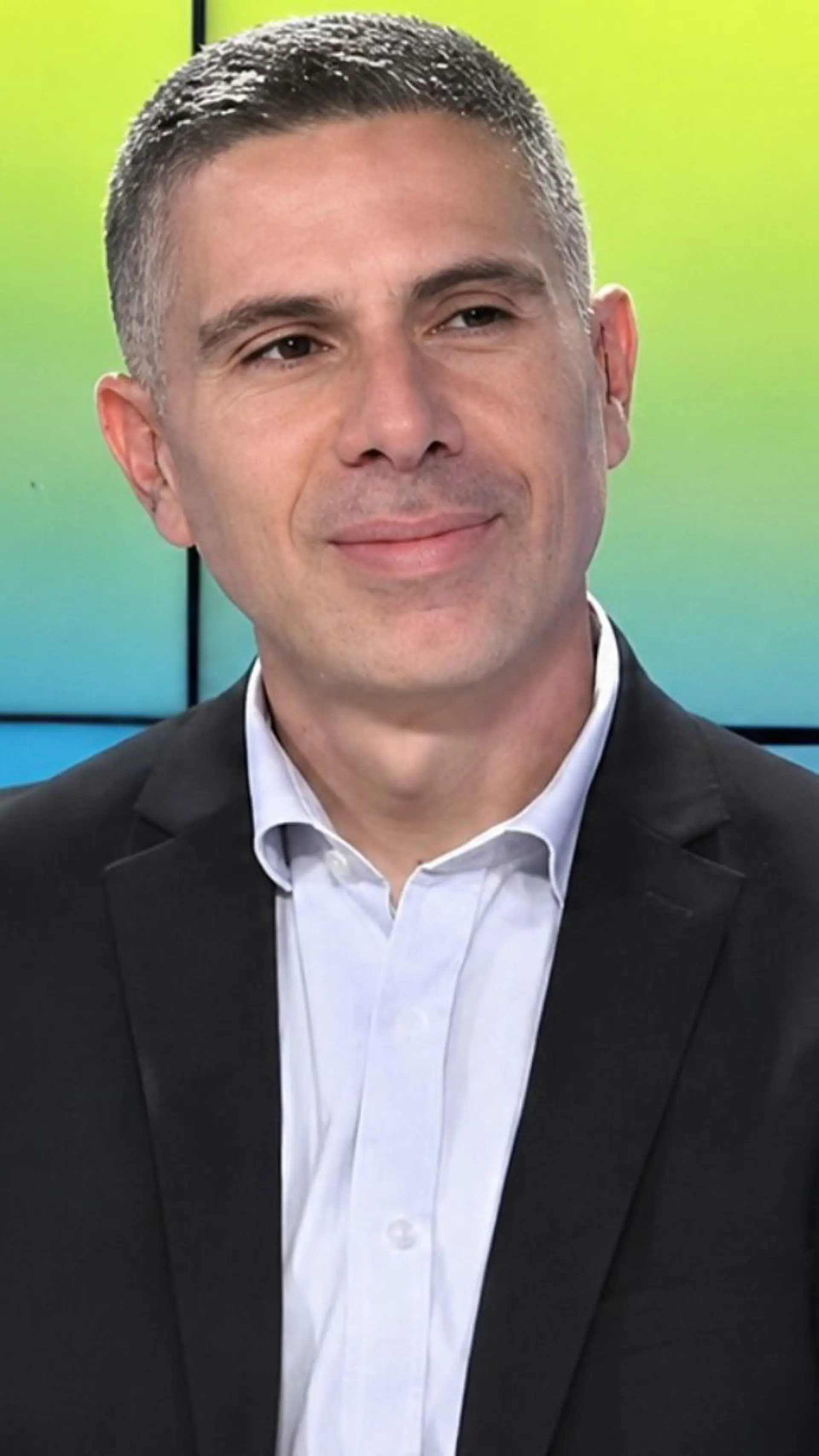 Benchabane Djilali - <p>Expert en géopolitique et stratégie, Benchabane Djilali aide les dirigeants à comprendre les mutations mondiales pour mieux décider.</p>