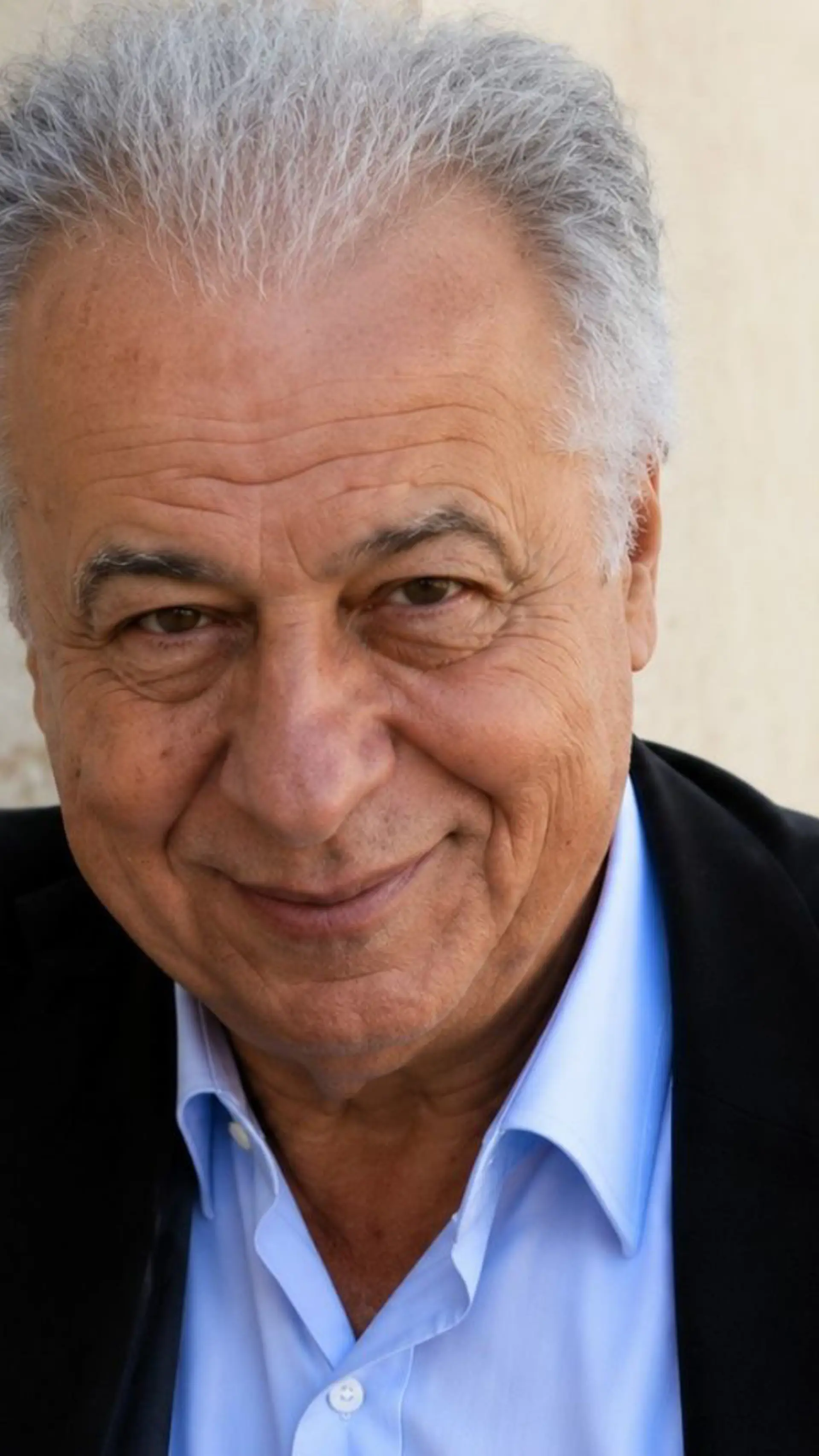 Antoine Spire - <p class="PDq2pG_selectionAnchorContainer" data-start="476" data-end="660">Journaliste, écrivain et président du PEN Club français, Antoine Spire éclaire les grands enjeux de société avec expertise et engagement.</p>
