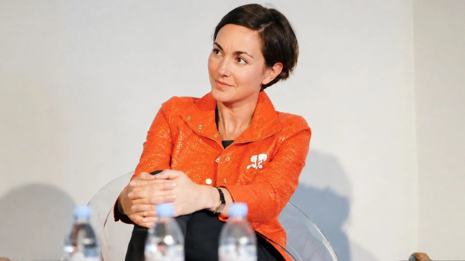 Catherine Barba - <p class="isSelectedEnd">Catherine Barba décrypte les tendances digitales et inspire les entreprises à transformer les évolutions technologiques en opportunités.</p>