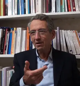 Bruno Dufay - Docteur en intelligence artificielle, auteur, consultant et conférencier expert de l’ère digitale.