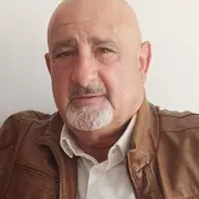 Raphaël Jerusalmy - <p>Ancien officier du renseignement, écrivain et analyste, Raphaël Jerusalmy éclaire la géopolitique avec une approche unique nourrie par l'expérience du terrain.</p>