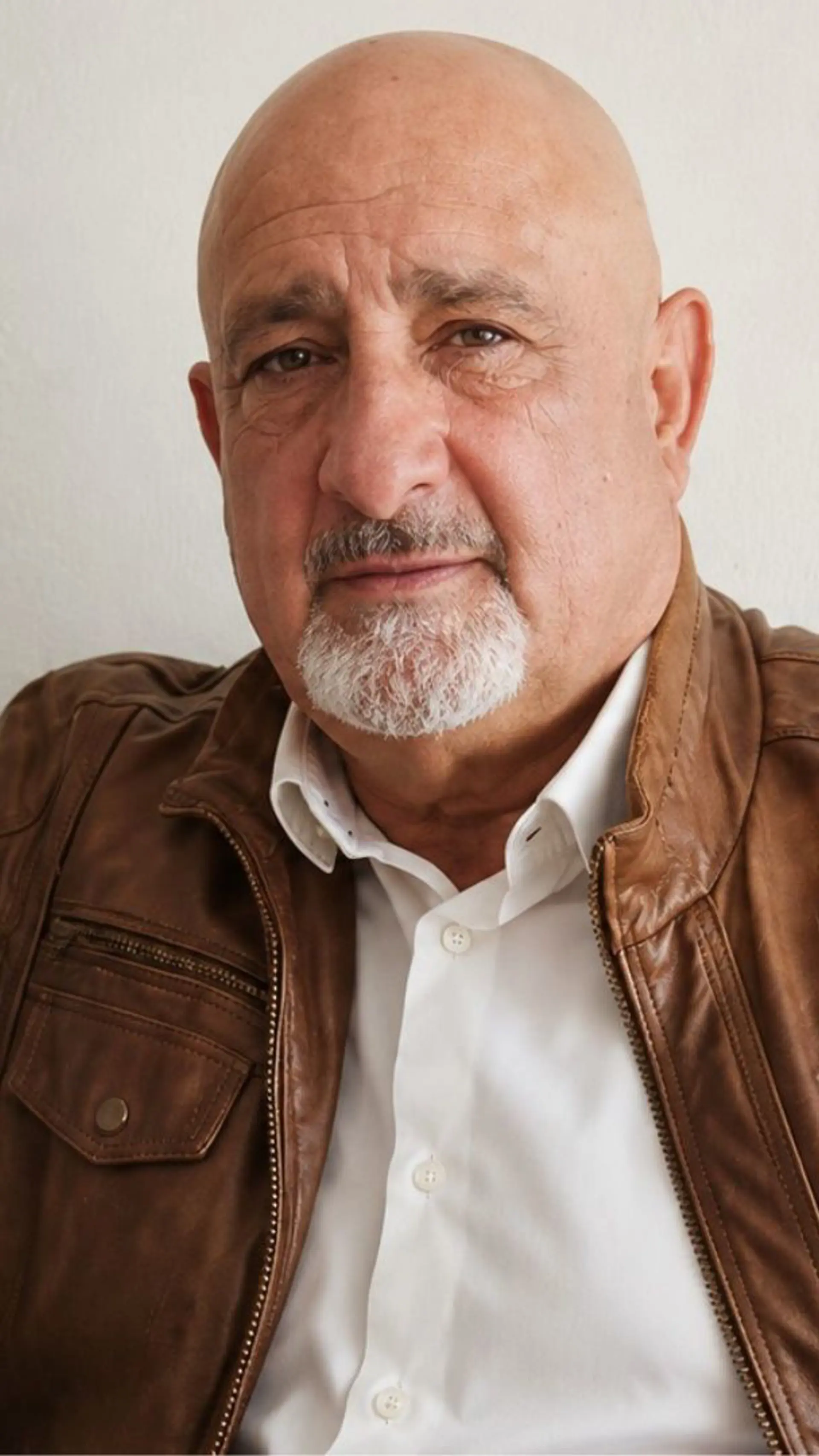 Raphaël Jerusalmy - <p class="isSelectedEnd">Ancien officier du renseignement, écrivain et analyste, Raphaël Jerusalmy éclaire les enjeux géopolitiques avec une expérience unique du terrain.</p>