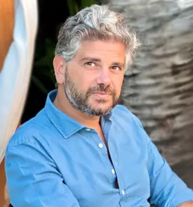 Anthony Benhamou - Anthony Benhamou, économiste renommé, aide les dirigeants à décoder les enjeux économiques et à renforcer la résilience financière de leur organisation.