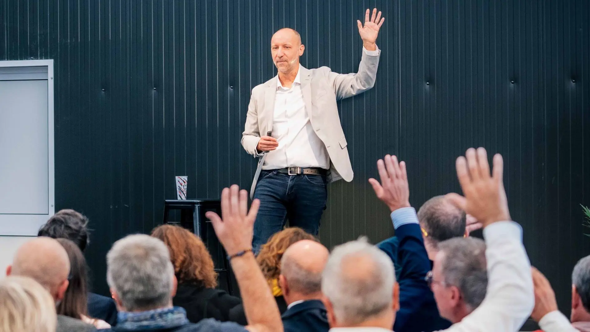 Pascal Haumont - <p class="isSelectedEnd">Ancien ingénieur chez Google et General Electric, Pascal Haumont aide les équipes à communiquer avec plus d’impact et d’efficacité.</p>