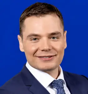 Christopher Dembik - Christopher Dembik décrypte l’économie et la finance avec clarté pour transformer les tendances complexes en perspectives concrètes.
