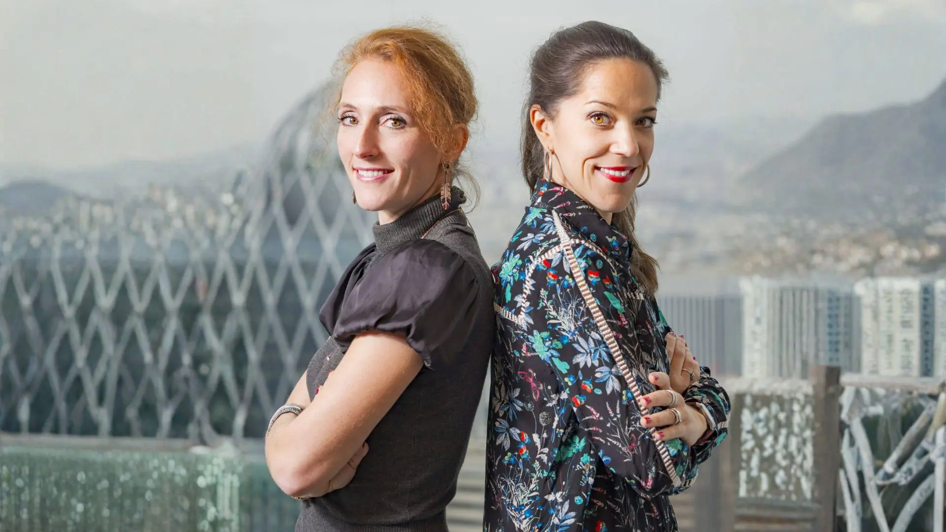 Aurélie Pennel - <div class="flex max-w-full flex-col flex-grow">
<div class="min-h-[20px] text-message flex w-full flex-col items-end gap-2 whitespace-pre-wrap break-words [.text-message+&amp;]:mt-5 overflow-x-auto" data-message-author-role="assistant" data-message-id="6e68d64e-6aac-448e-84d9-99cade7d32c8">
<div class="flex w-full flex-col gap-1 empty:hidden first:pt-[3px]">
<div class="markdown prose w-full break-words dark:prose-invert light">
<p data-start="452" data-end="641">Aurélie Pennel accompagne les entreprises dans leur transformation digitale avec des stratégies concrètes, inspirantes et orientées résultats.</p>
<p>&nbsp;</p>
</div>
</div>
</div>
</div>