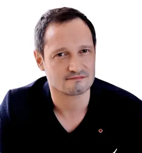 Nicolas Belnou - Nicolas Belnou, conférencier expert en innovation et leadership, inspire les entreprises à innover et à développer des stratégies de succès durable.