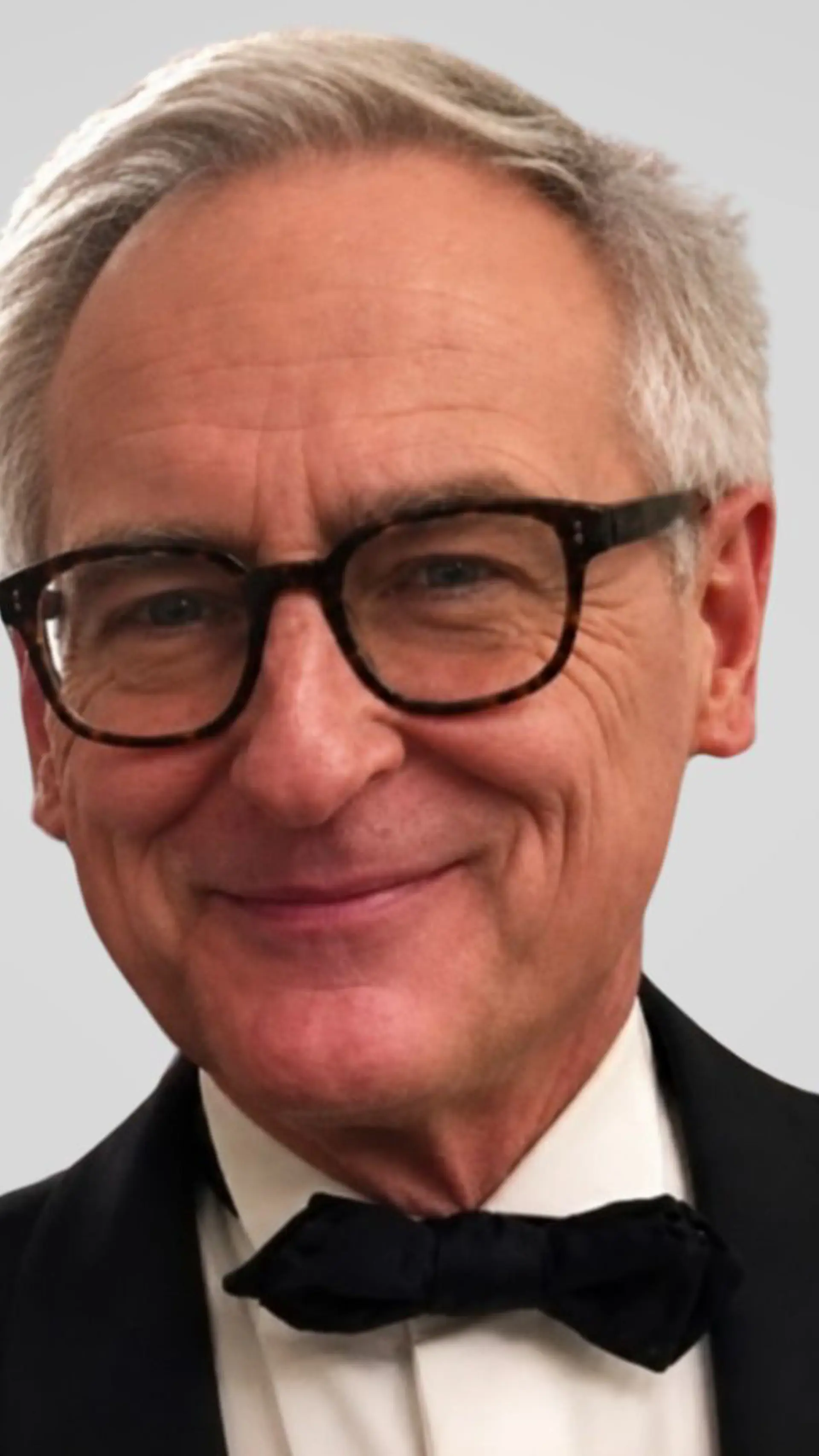 Alexandre Jevakhoff - <p class="PDq2pG_selectionAnchorContainer" data-start="508" data-end="640">Alexandre Jevakhoff décrypte les enjeux historiques, politiques et géopolitiques avec une expertise reconnue et un regard éclairant.</p>