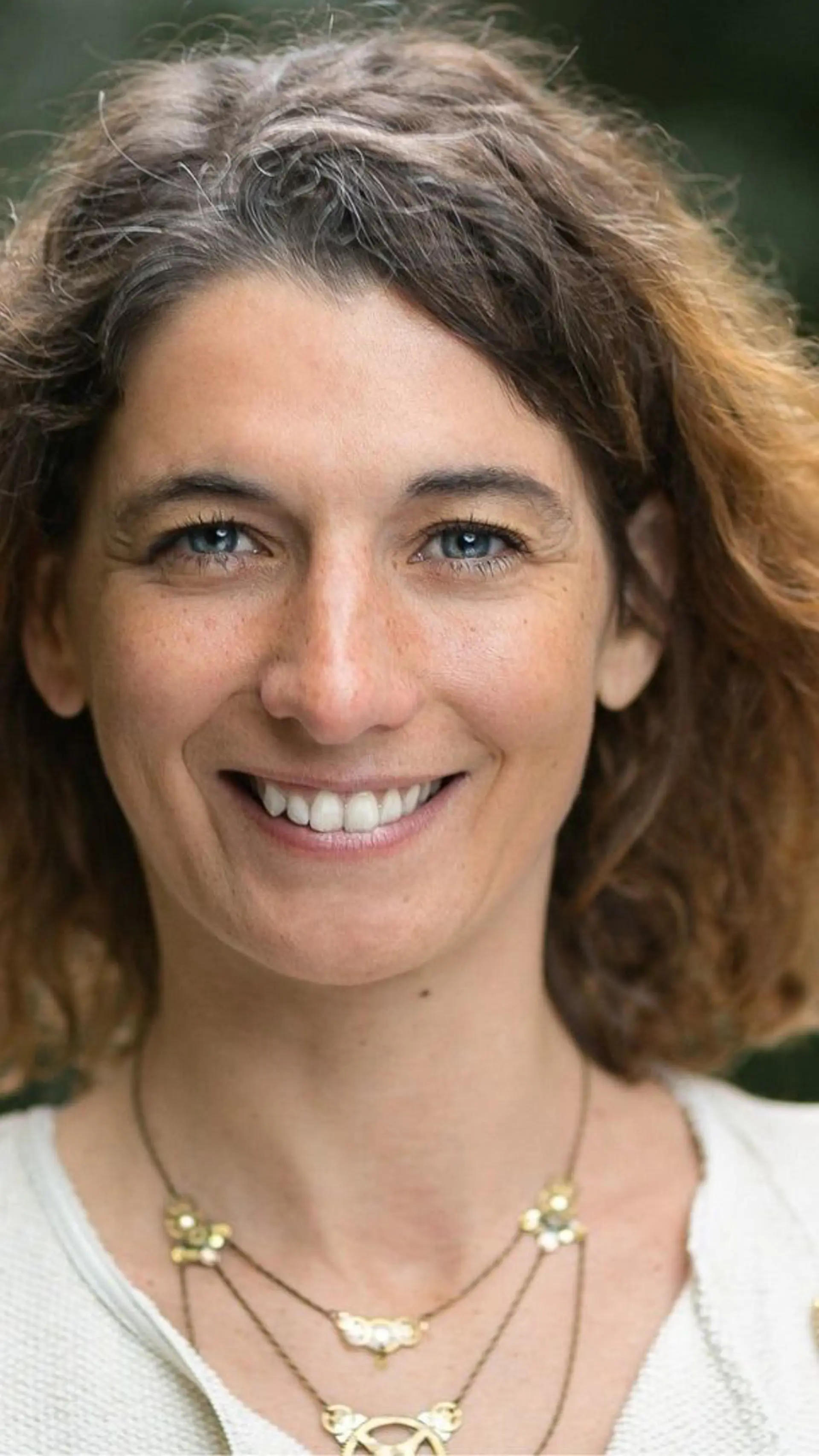 Caroline Loisel - <p class="isSelectedEnd">Caroline Loisel associe innovation et développement durable pour aider les organisations à construire des stratégies responsables et concrètes.</p>