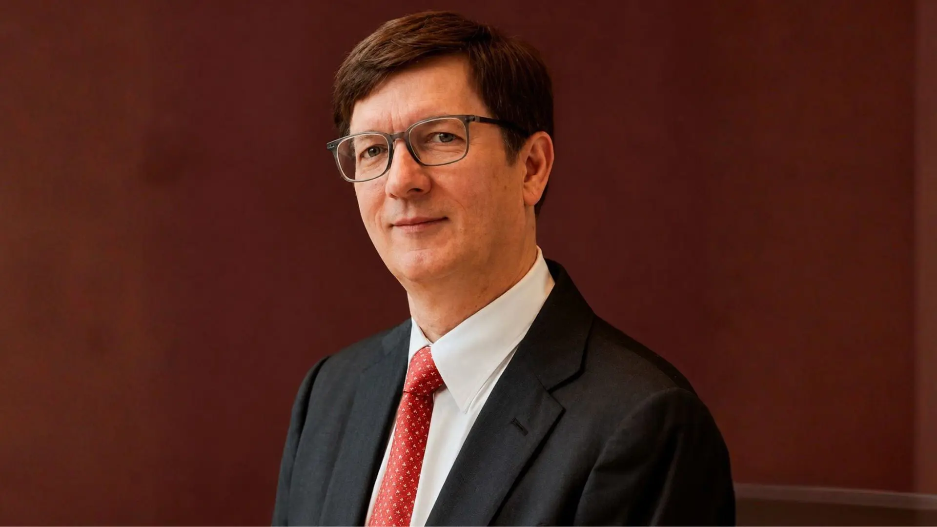 Ben Bensaou - <p>Ben Bensaou aide les entreprises à repenser leur stratégie grâce à l'innovation, au leadership et à une approche concrète du changement.</p>