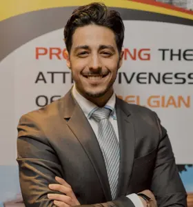 Badr Boussabat - 



Découvrez comment Badr Boussabat aide les organisations à transformer l'IA et l'innovation digitale en moteurs de croissance durable.










