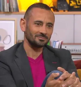 Cédric Aubineau - Cédric Aubineau transforme l’optimisme et la communication en leviers concrets pour avancer, réussir et mieux vivre les défis du quotidien.