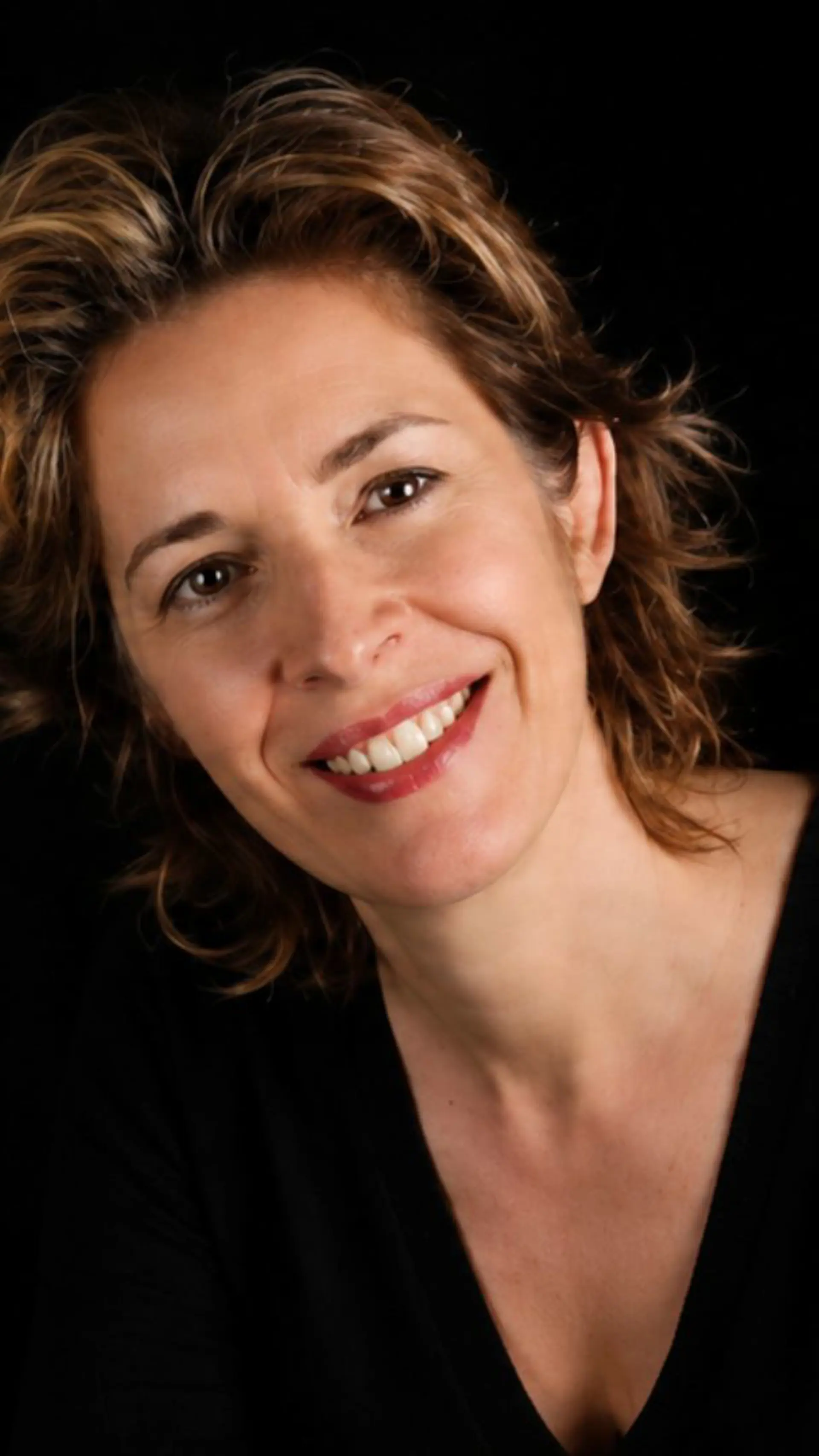 Cécile Dejoux - <p class="isSelectedEnd">Cécile Dejoux décrypte l’impact de l’IA sur le management et donne aux organisations des outils concrets pour transformer le travail.</p>