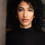 Trisha SHETTY - <p>Trisha Shetty est une militante mondiale des droits humains, avocate et experte en égalité des genres, reconnue pour transformer des idées audacieuses en actions concrètes qui changent des vies. Fondatrice de SheSays et Présidente du Paris Peace Forum, elle inspire et connecte des audiences internationales et européennes pour catalyser le changement.<strong><br></strong></p>