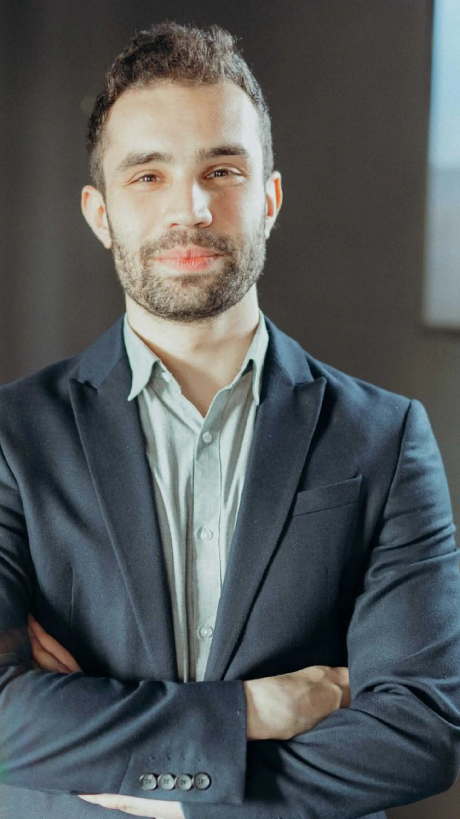 Ilian Moundib  - <p>Ilian Moundib aide organisations et territoires à anticiper les chocs climatiques et à construire des stratégies robustes et durables.</p>