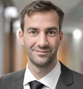 Yvon Moysan - Yvon Moysan décrypte la transformation digitale et aide les organisations à développer innovation, leadership et performance face aux nouveaux défis.
