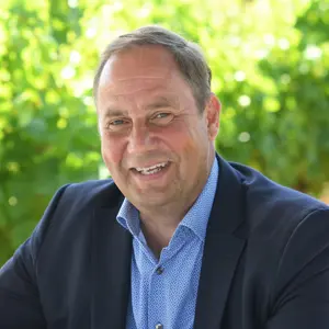Klaus Hansen