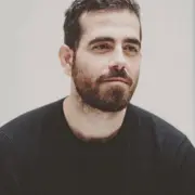 Douglas Moreau - <p>Douglas Moreau est conférencier IA, stratégiste et président du Club 2039, un réseau privé réunissant dirigeants et décideurs autour des grandes transformations technologiques.</p>