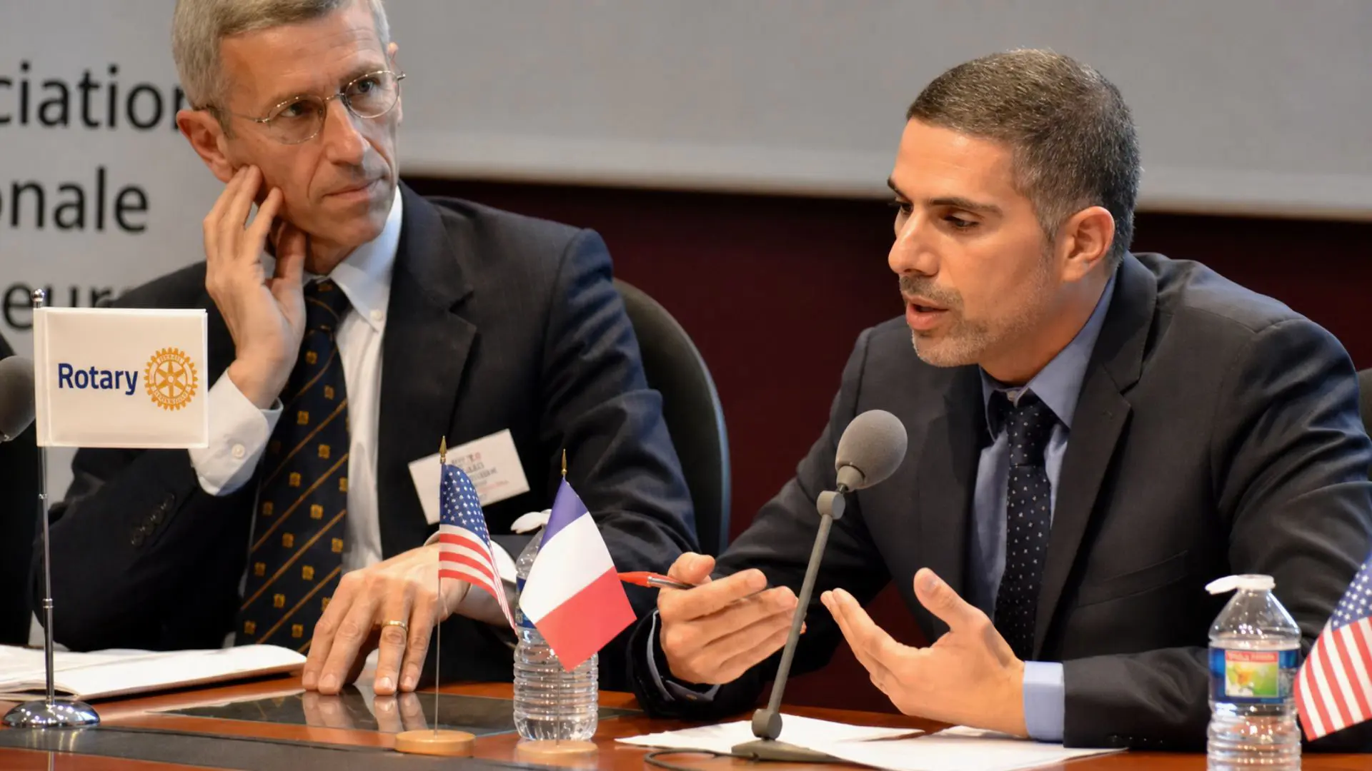 Benchabane Djilali - <p>Expert en géopolitique et stratégie, Benchabane Djilali aide les dirigeants à comprendre les mutations mondiales pour mieux décider.</p>