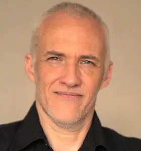 Boris Lelong - Boris Lelong apporte aux organisations les outils du regard anthropologique et l’expérience de l’action collective pour les aider à mieux comprendre, coopérer et agir durablement.