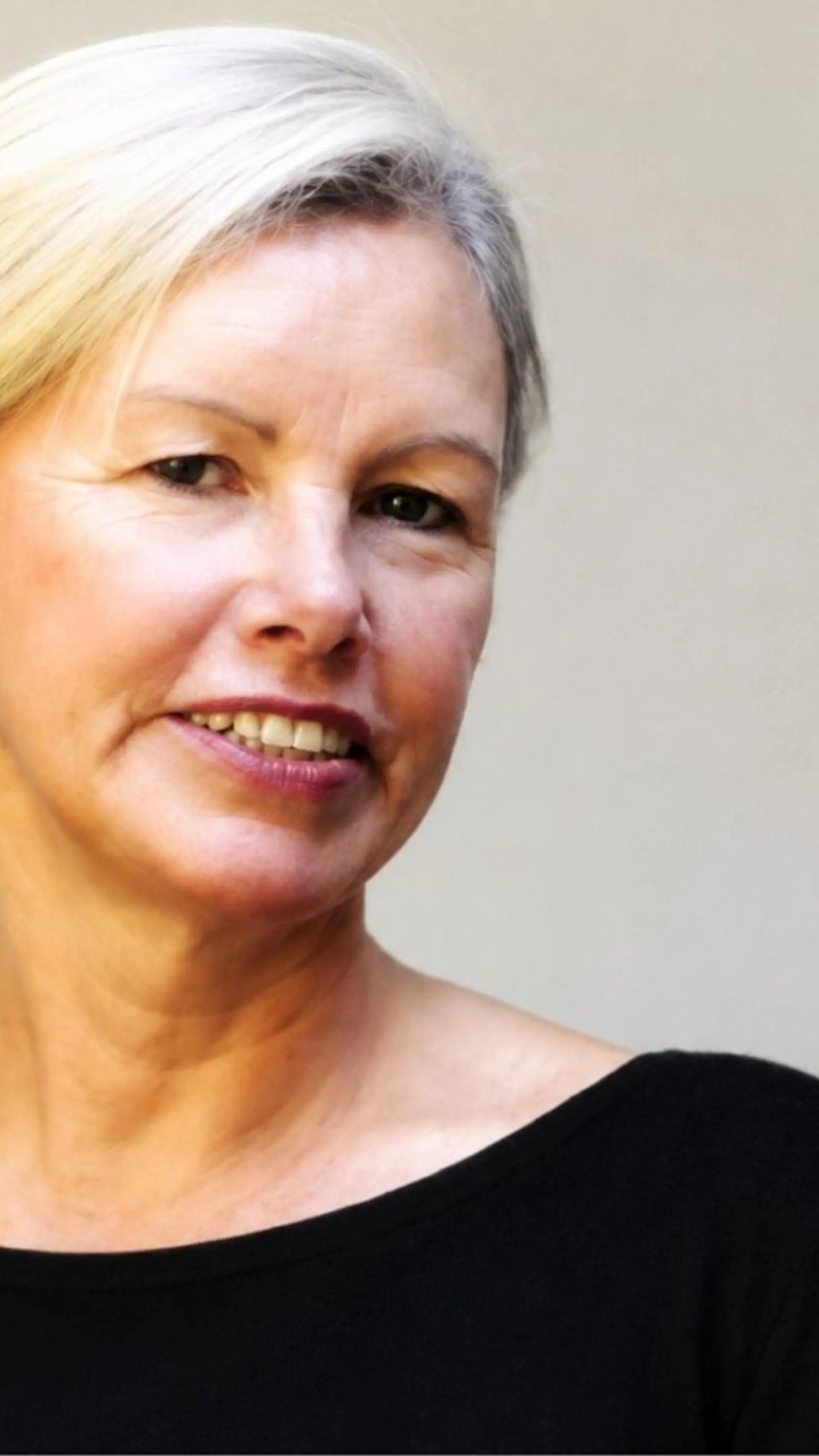 Claude-Maïka Degrèse - <p class="isSelectedEnd">Psycho-ethnologue, Claude-Maïka Degrèse décrypte les tendances et les dynamiques collectives pour stimuler innovation et transformation.</p>