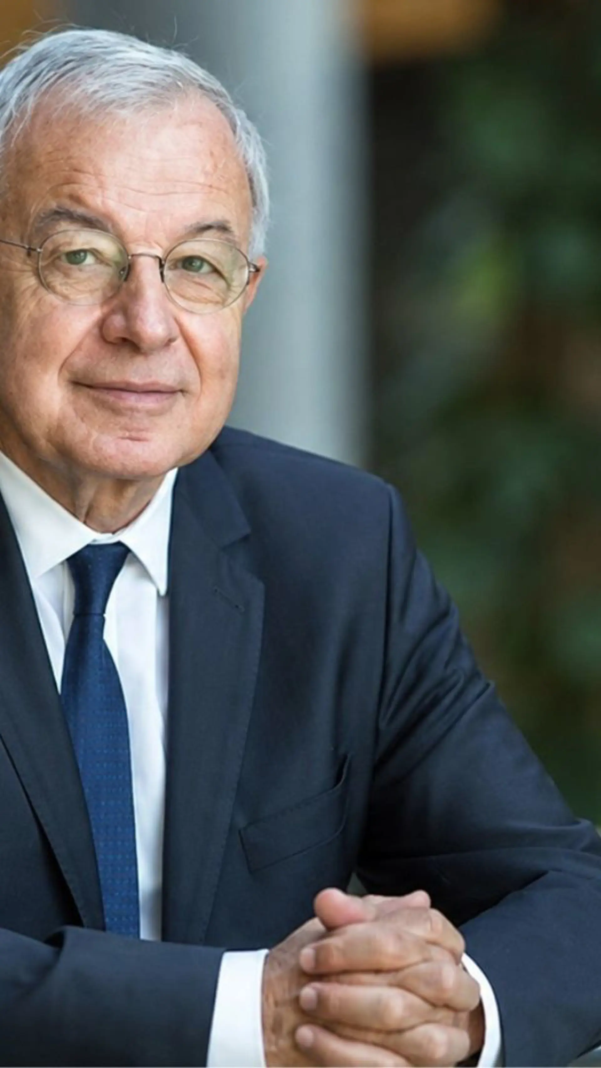 Alain Lamassoure - <p data-start="425" data-end="558">Ancien ministre et député européen, Alain Lamassoure éclaire les grands enjeux de l'Europe avec une analyse claire et accessible.</p>