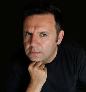 Christophe Bourseiller - 



Politologue, acteur et spécialiste des mouvements contestataires, Christophe Bourseiller décrypte avec passion les mutations de notre époque.










