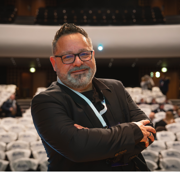 Frédéric Foschiani - <p>Le conférencier Frédéric Foschiani est un expert reconnu des réseaux sociaux et de l’e-réputation, il est le fondateur de QSN-DigiTal. Avec un parcours débuté chez American Express puis en tant que Directeur Internet chez General Electric (GE Money Bank). Il met son expertise au service des entreprises et des dirigeants.</p>