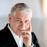 Cyrille Boureau - <p>Cyrille Boureau, ancien DRH, coach professionnel et auteur, aide les dirigeants et managers à comprendre le harcèlement moral, à prévenir les risques et à faire du management un levier de performance durable.</p>
