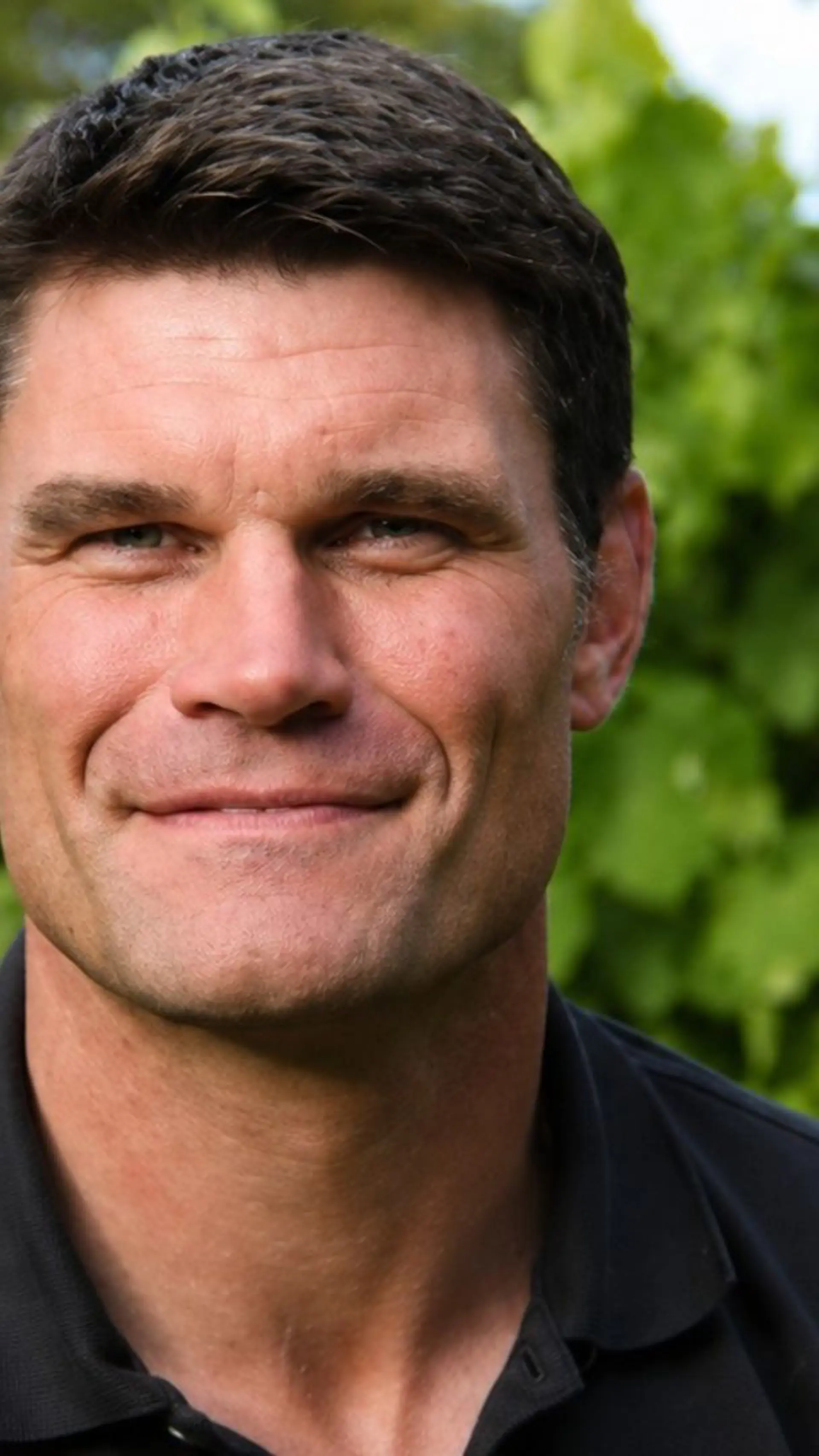 Fabien Pelous - <p>Ancien capitaine du XV de France, Fabien Pelous transpose l’expérience du rugby de haut niveau aux enjeux de leadership et de performance en entreprise.</p>