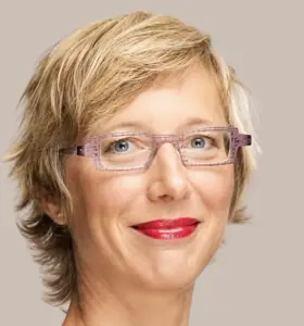 Sandrine Louis - 



Sandrine Louis partage son expertise du changement, du capital humain et du management pour aider les organisations à réussir leurs transformations.










