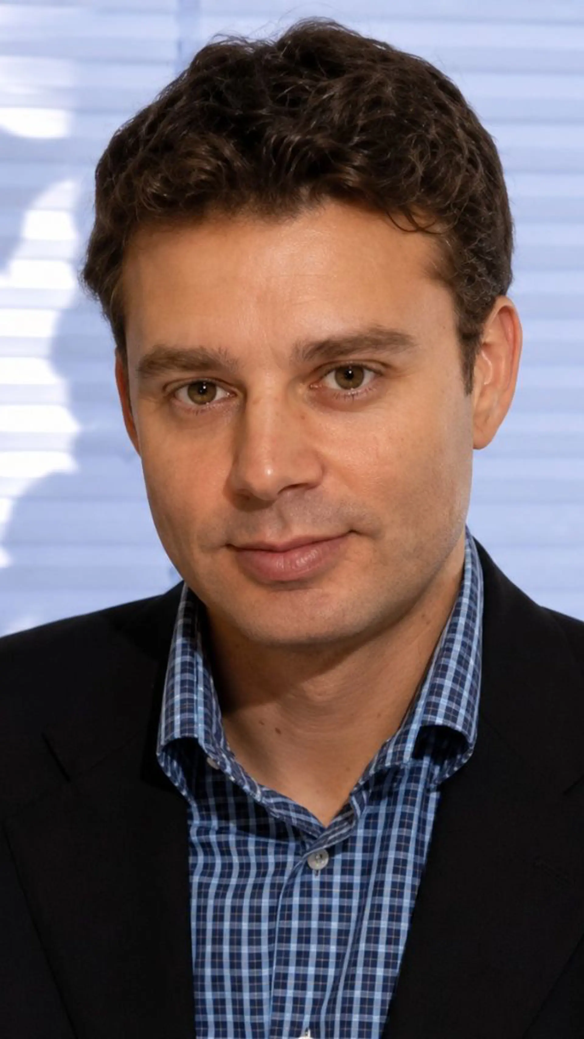 Bruno Jeanbart - <p class="isSelectedEnd">Bruno Jeanbart décrypte sondages et opinion publique pour éclairer les évolutions politiques, économiques et sociales.</p>